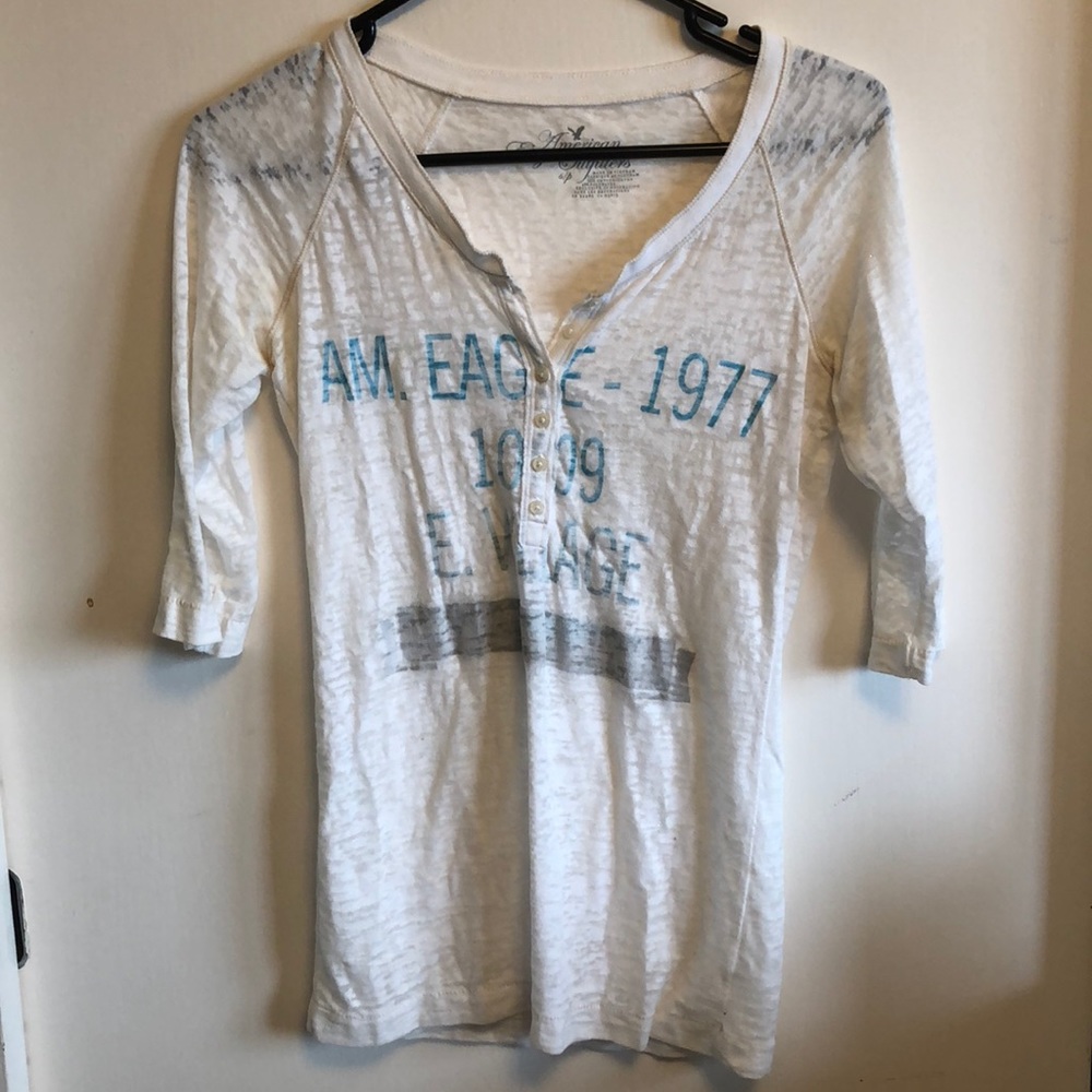 American eagle buttoned quarter length shirt